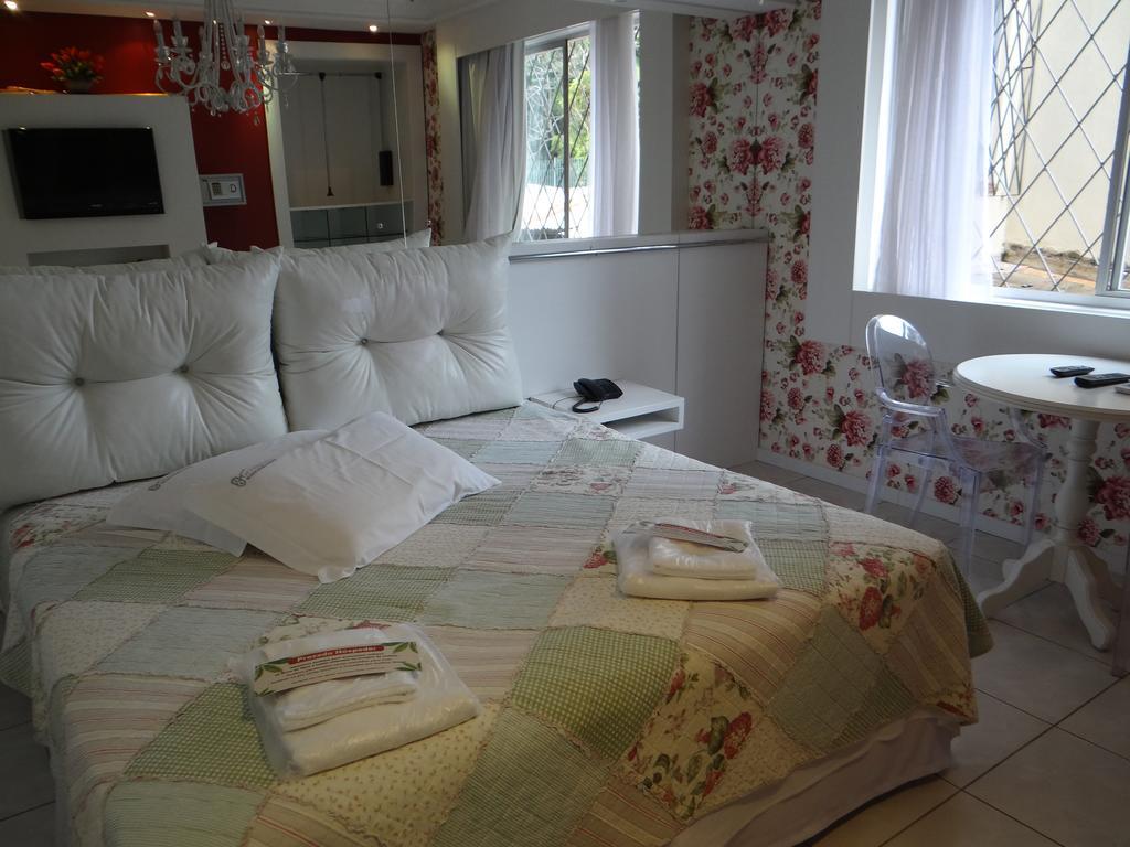 Quarto Duplo